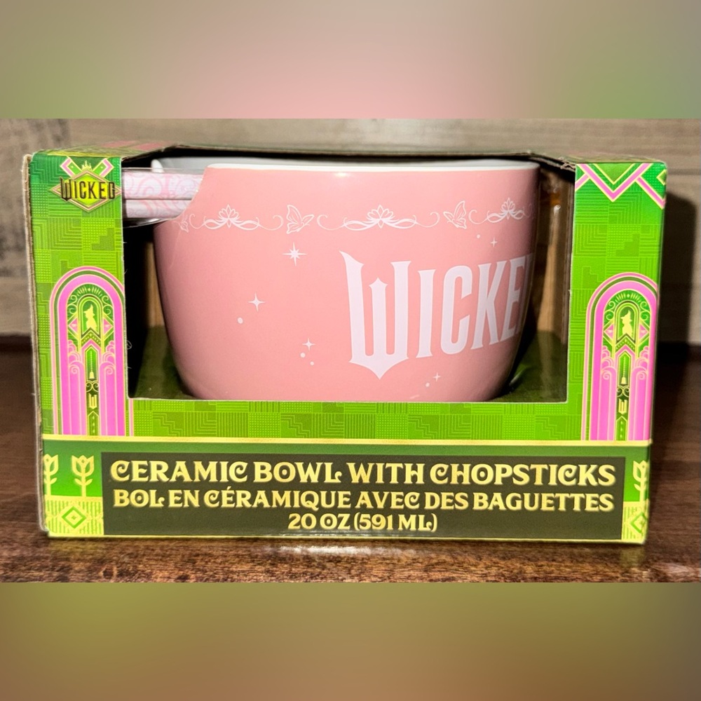 Cute 🥰 Wicked Glinda Boxed 20oz Ceramic Ramen Bowl 🥣 with Chopsticks 🥢